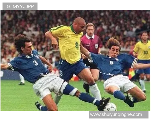 探寻24号背后的足球明星是谁及其辉煌成就与传奇故事